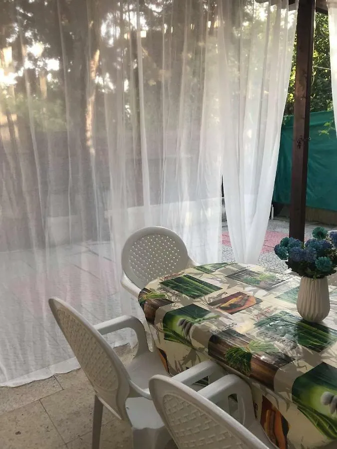 Marlens Beach House Villa Meneou